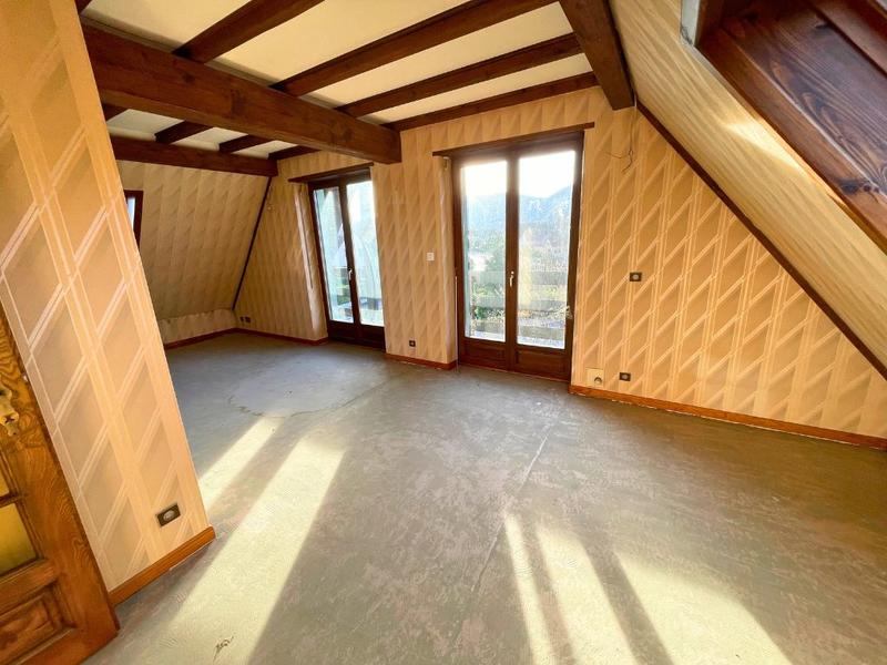 Maison - 182 m² - 8 pièces