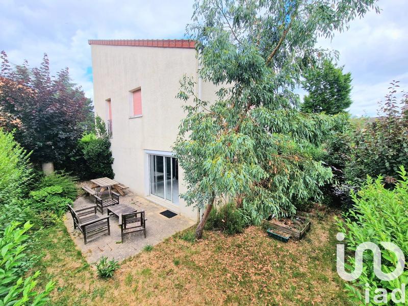 Maison - 107 m² - 6 pièces