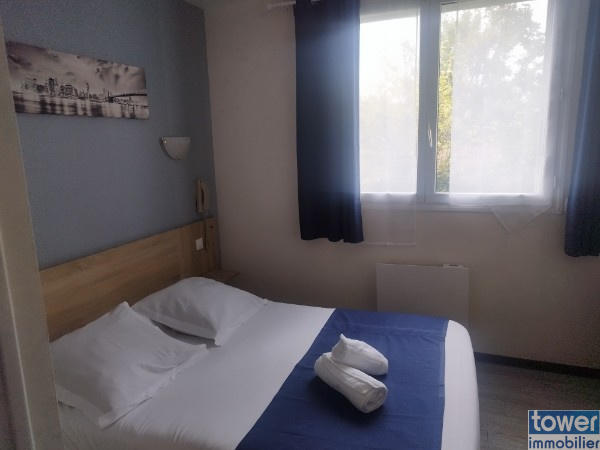 Local commercial - 1 088 m² - 1 pièce