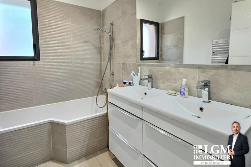 Villa - 139 m² - 5 pièces