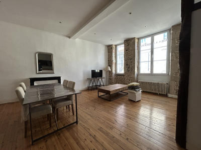 Appartement - 83 m² - 3 pièces