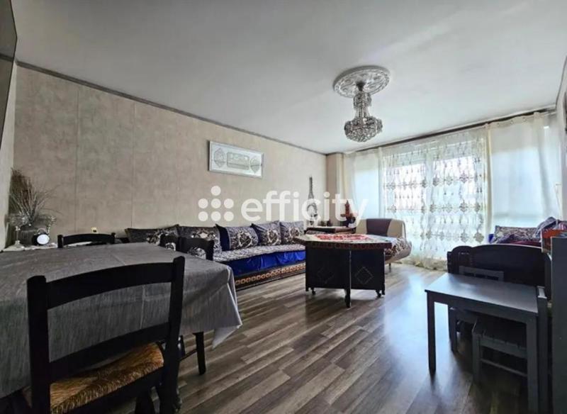 Appartement - 84 m² - 5 pièces