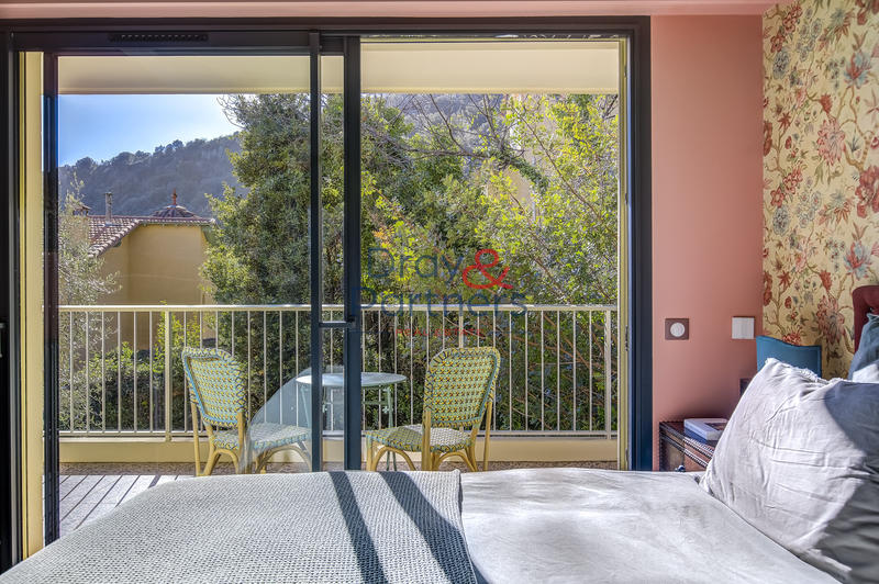 Appartement - 80 m² - 3 pièces