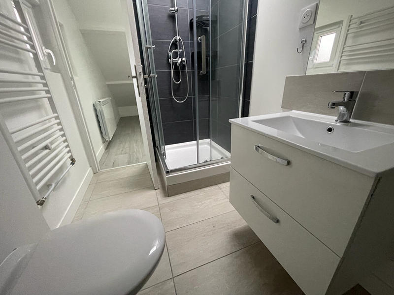 Maison - 85 m² - 5 pièces