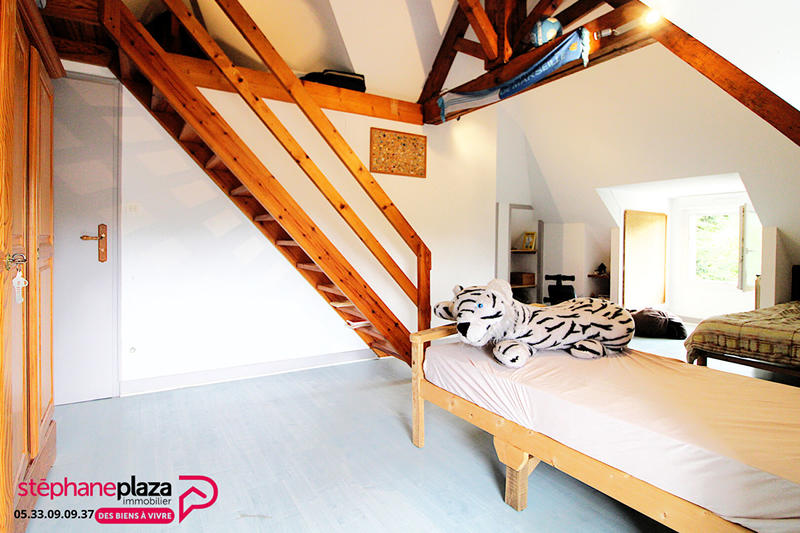 Maison - 179 m² - 8 pièces