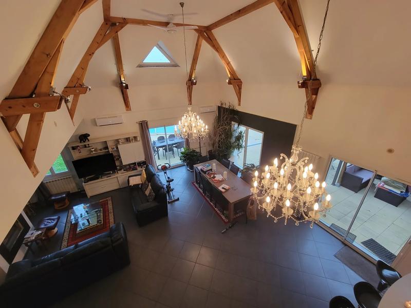 Maison - 200 m² - 5 pièces