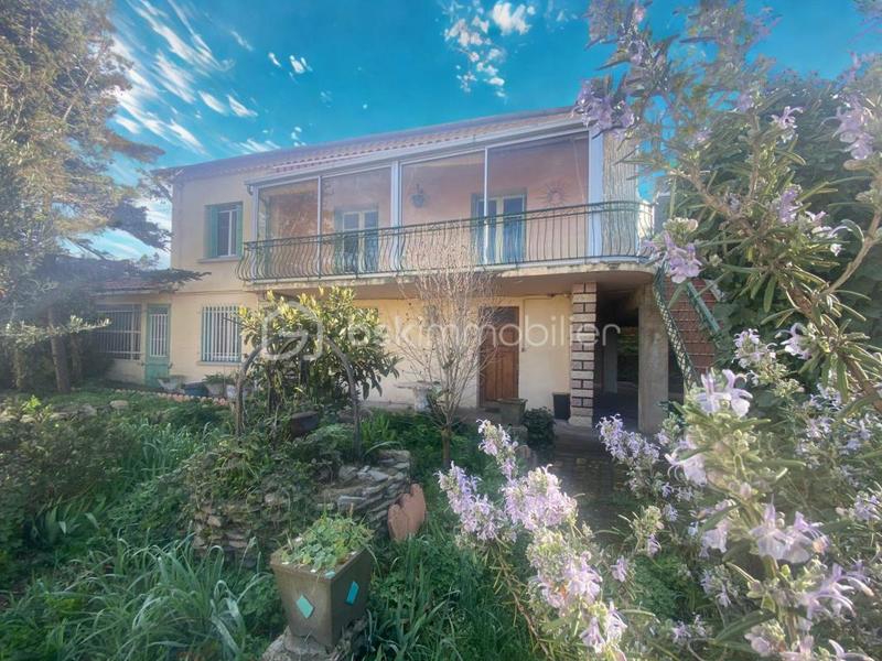 Maison - 140 m² - 5 pièces