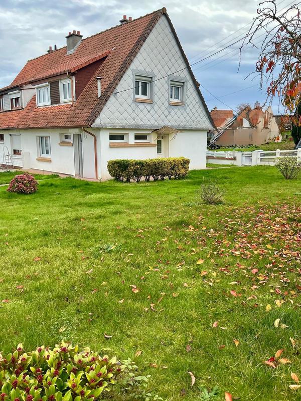 Maison - 93 m² - 6 pièces