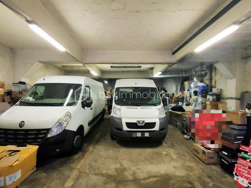 Maison - 371 m² - 7 pièces