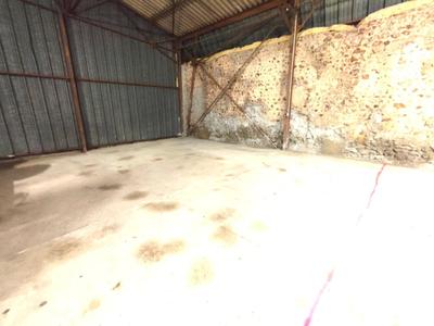 Bureau - 81 m² - 1 pièce