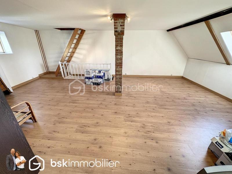 Maison - 212 m² - 7 pièces