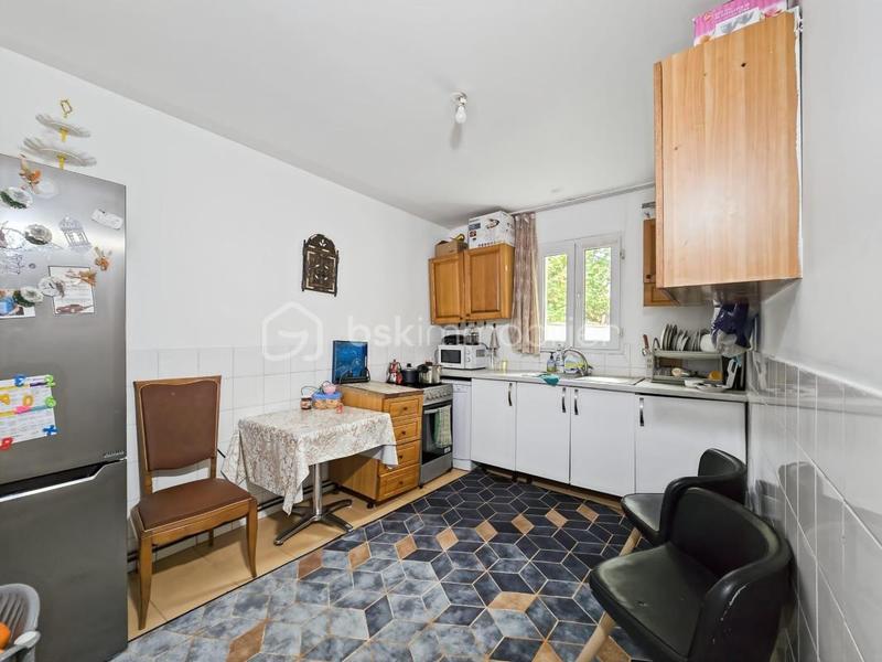 Maison - 169 m² - 9 pièces