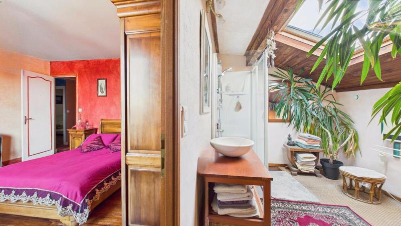 Maison - 267 m² - 9 pièces