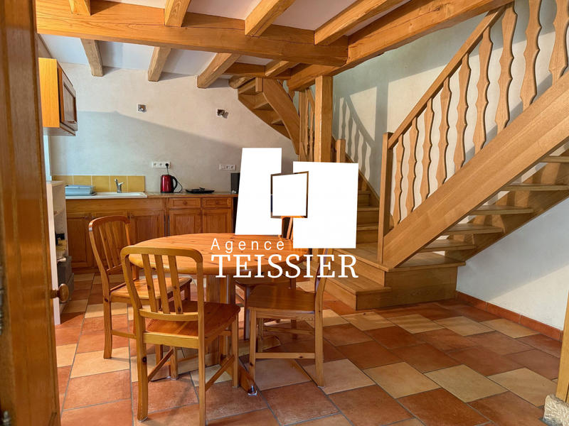 Mas - 230 m² - 11 pièces