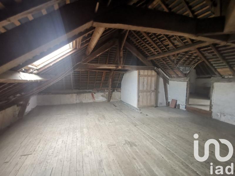 Maison - 219 m² - 9 pièces