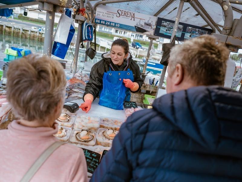Marché aux poissons - Courseulles-Sur-Mer