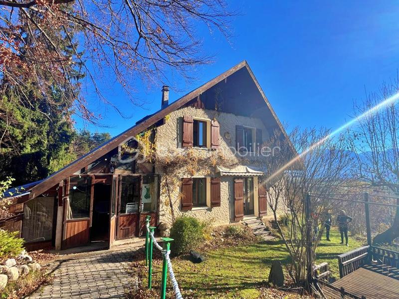 Maison - 138 m² - 6 pièces