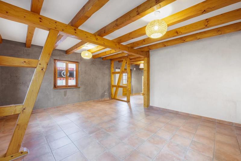 Maison - 93 m² - 4 pièces