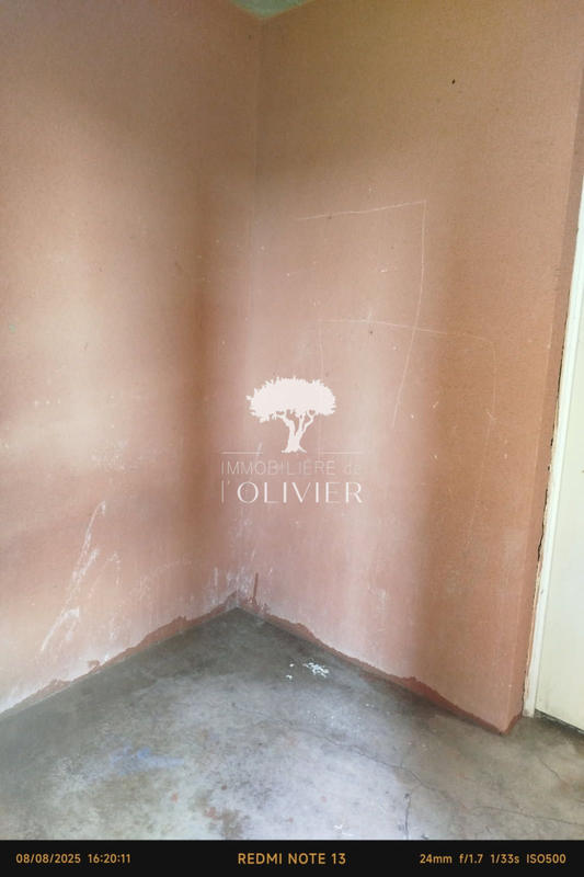 Parking / Garage - 4 m²