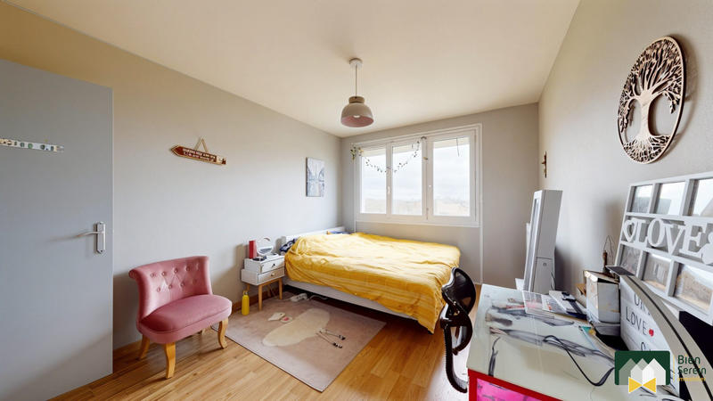 Appartement - 83 m² - 4 pièces