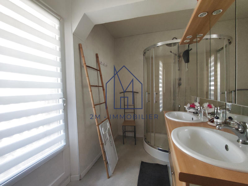 Maison - 156 m² - 7 pièces