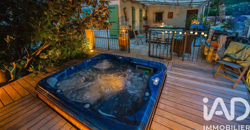 Maison - 195 m² - 7 pièces