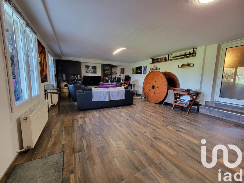 Maison - 143 m² - 7 pièces