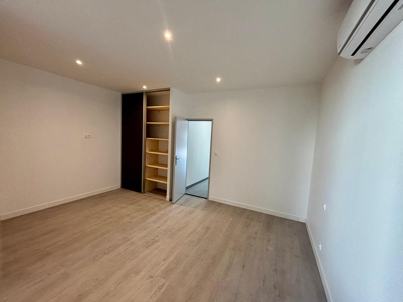 Appartement - 75 m² - 3 pièces