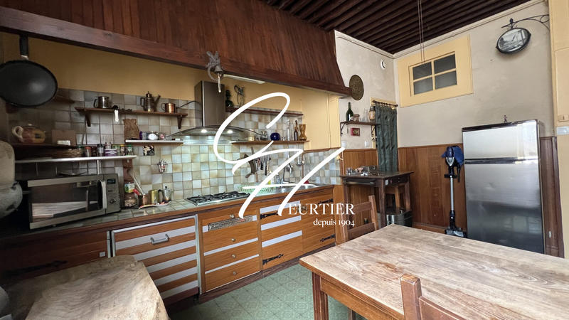 Appartement - 96 m² - 4 pièces