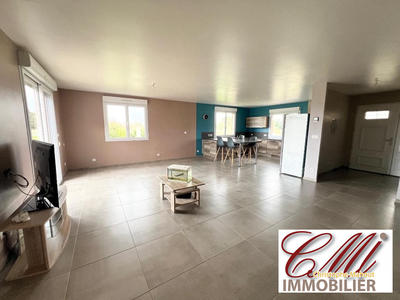 Maison - 203 m² - 8 pièces