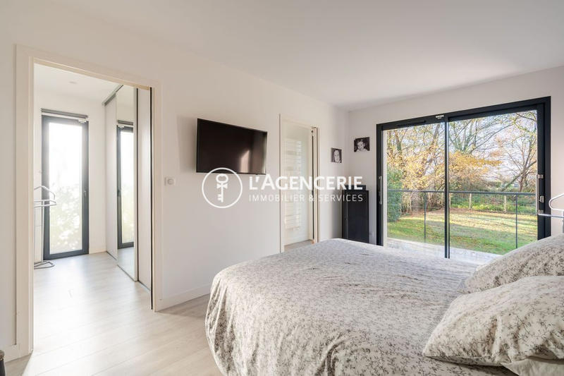 Maison contemporaine - 200 m² - 6 pièces