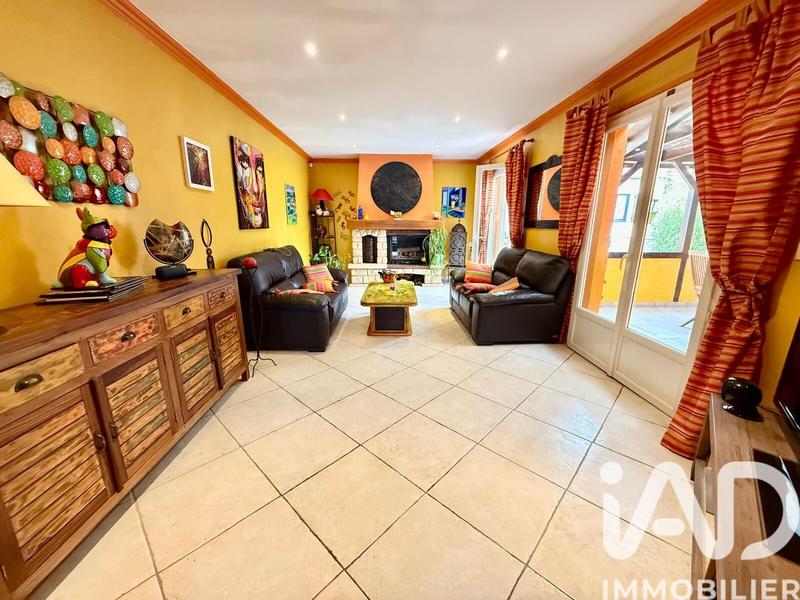 Maison - 111 m² - 6 pièces