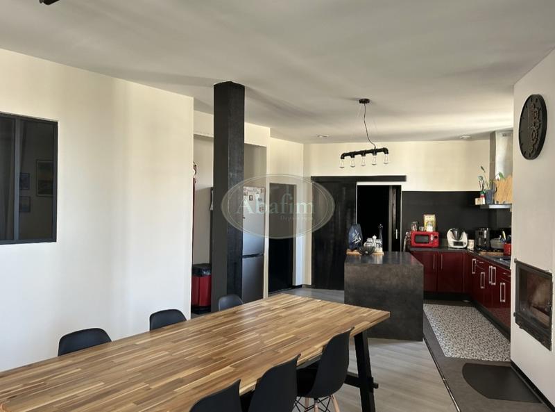 Maison - 145 m² - 4 pièces