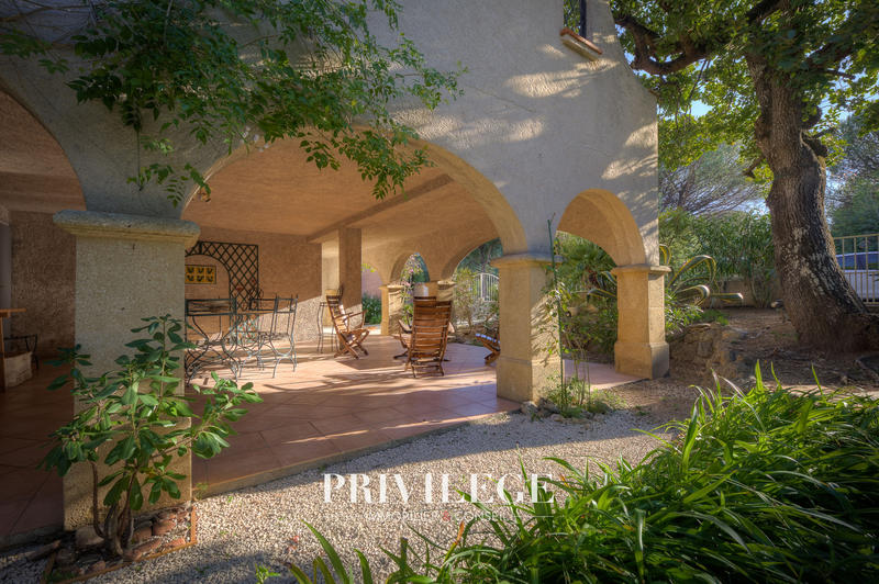 Villa - 150 m² - 6 pièces