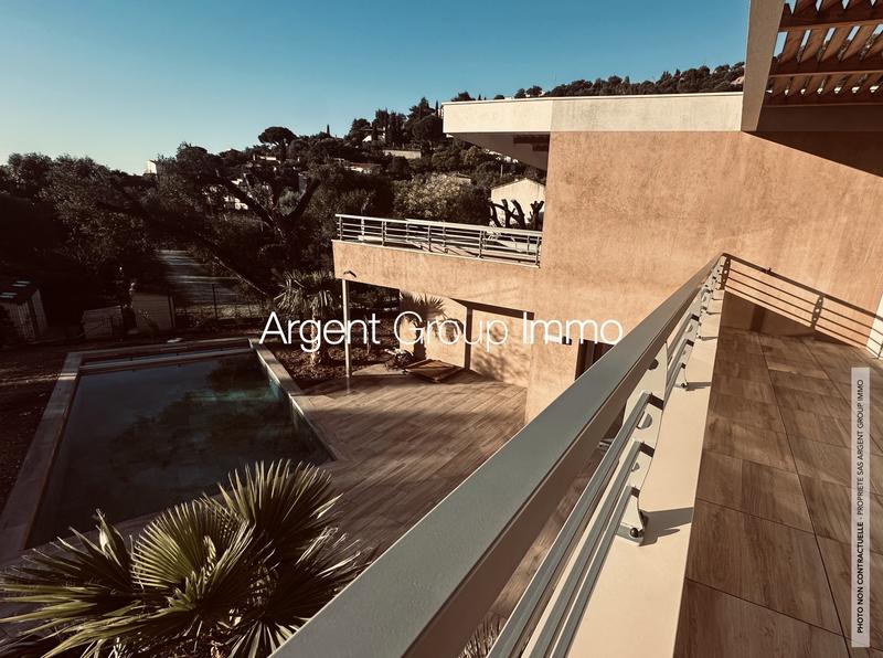 Maison - 145 m² - 5 pièces