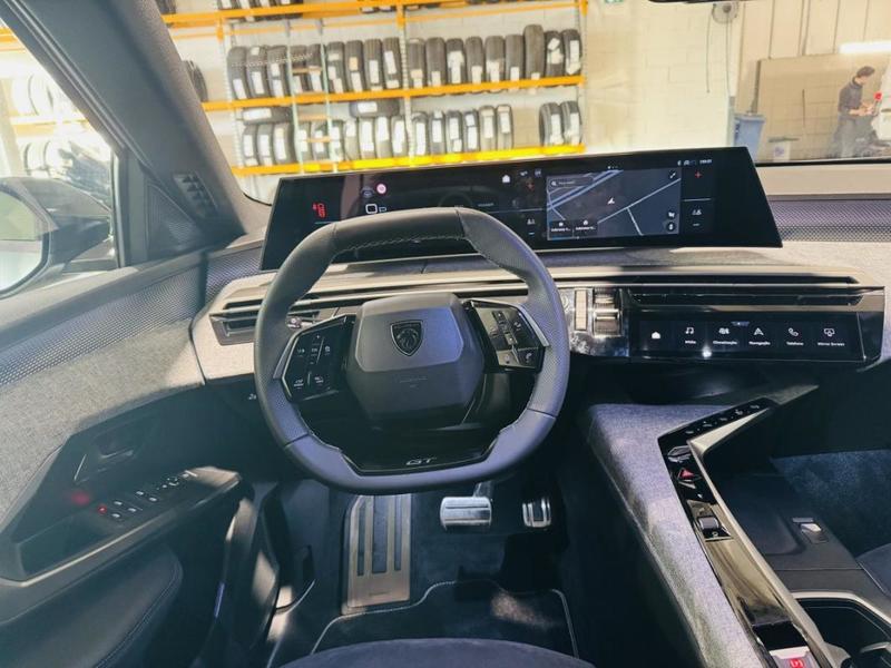 5008 (3) 1.2 Hybrid 145 E-Dcs6 Gt Alcantara &amp; 360