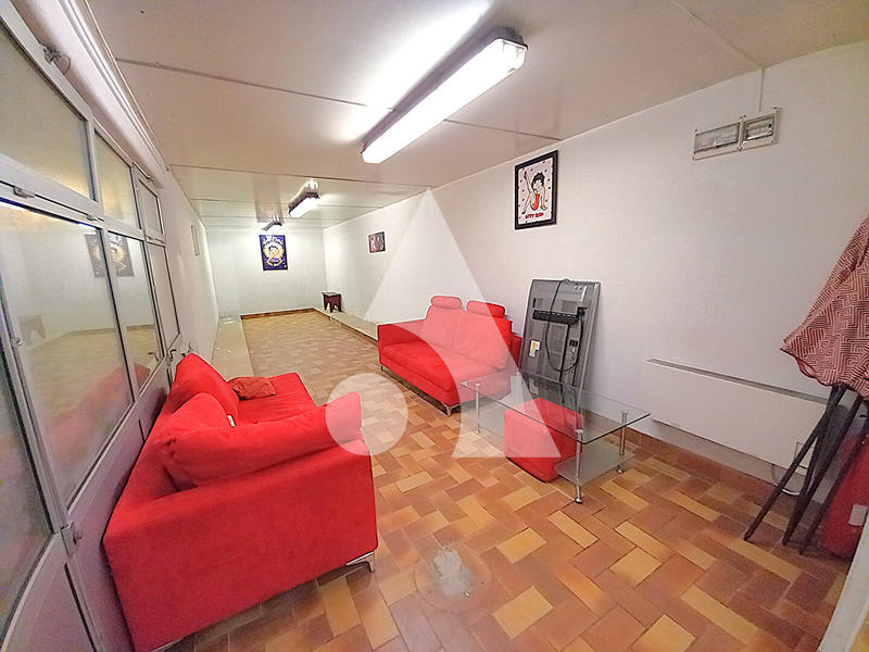 Local commercial - 435 m²