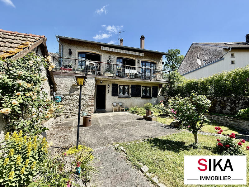 Maison - 121 m² - 6 pièces