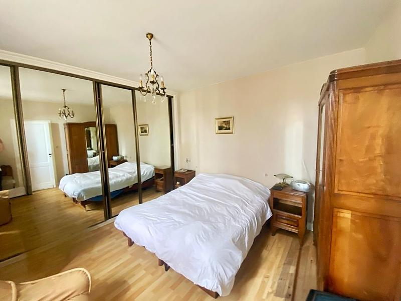 Maison de ville - 335 m² - 10 pièces