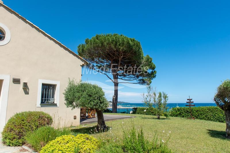 Maison - 277 m² - 7 pièces