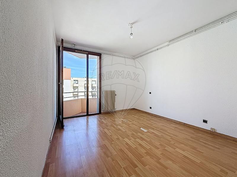 Appartement - 80 m² - 3 pièces