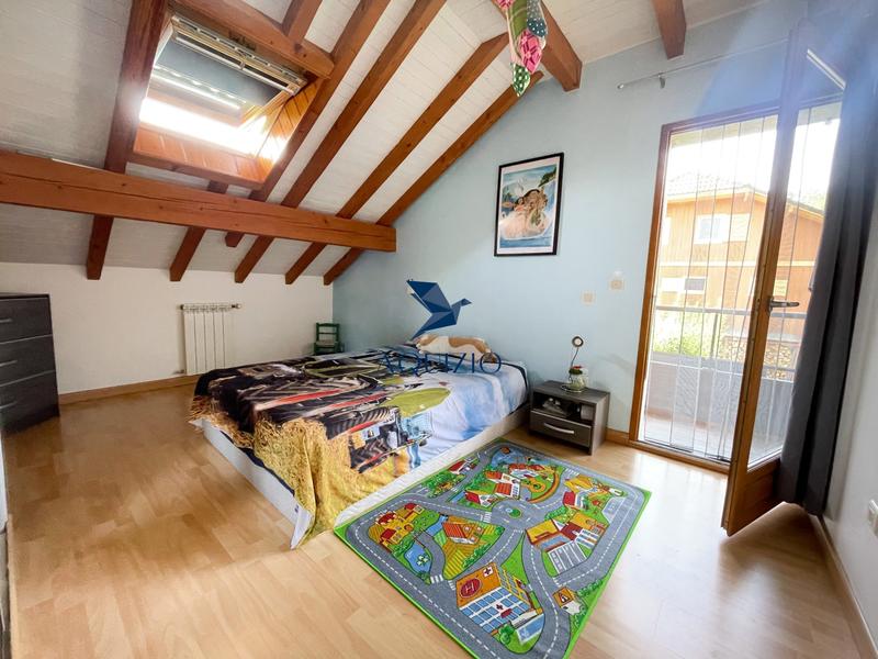 Maison - 230 m² - 7 pièces