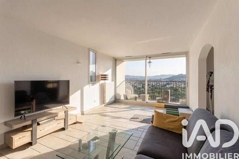 Appartement - 104 m² - 5 pièces