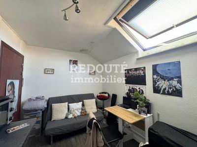 Chambre - 12 m² - 1 pièce