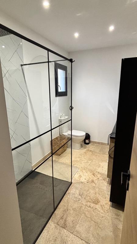 Maison - 300 m² - 10 pièces