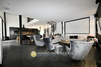 Maison - 193 m² - 5 pièces