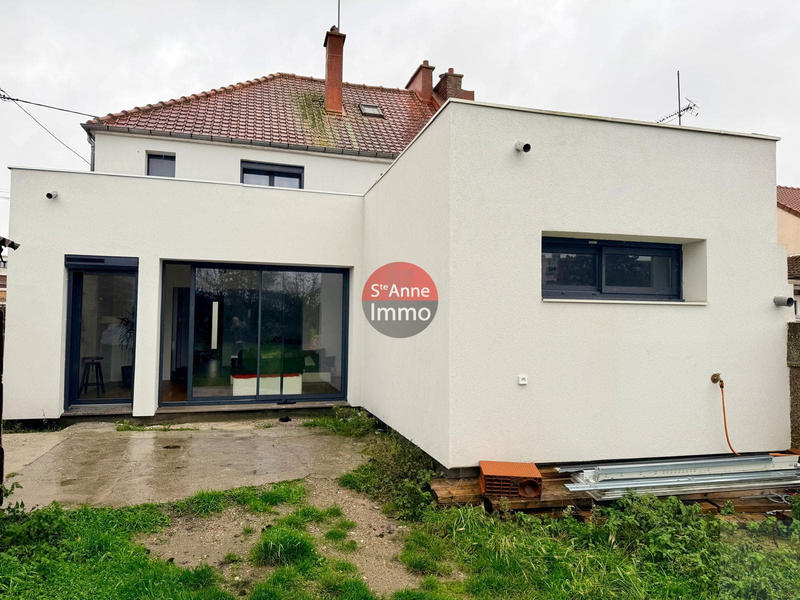 Maison - 138 m² - 5 pièces