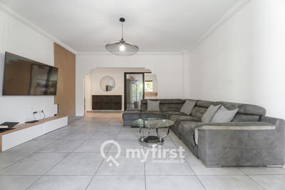 Appartement - 97 m² - 5 pièces