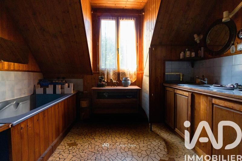 Maison - 185 m² - 8 pièces