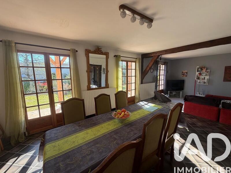 Maison - 111 m² - 5 pièces